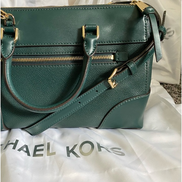 NEW Maya Pebbled Leather Satchel (in rare amazon green) - Picture 12 of 15